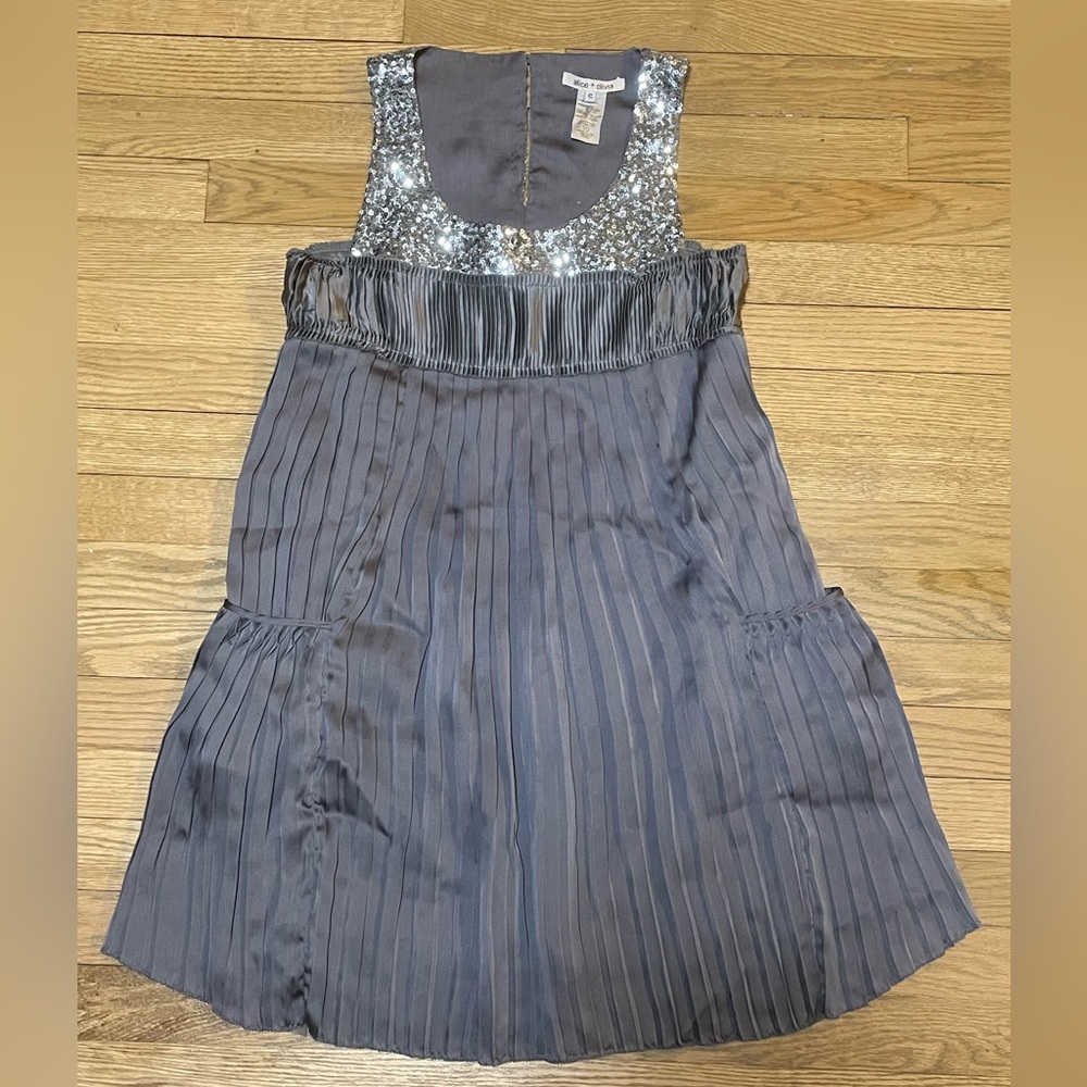 ALICE + OLIVIA Silk Gray Pleated & Silver Sequins Party Dress - Has Damage